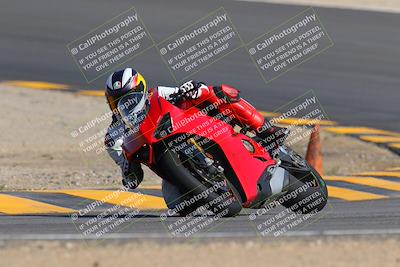 media/Oct-03-2022-Moto Forza (Mon) [[5f077a3730]]/Advanced Group/Session 2 (Turn 10)/